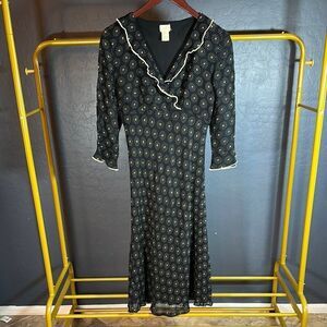 J. Jill Black and White V-Neck Gown with Sailor‎ Collar